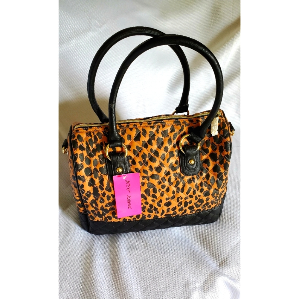 Betsey Johnson Diamond Quilt Cheetah Sachel